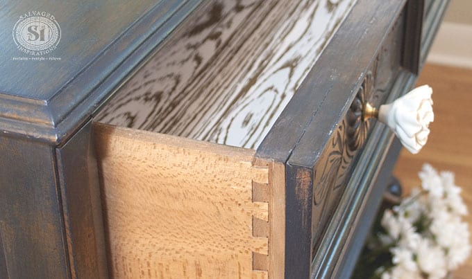 Dovetail Lined Drawer Detail