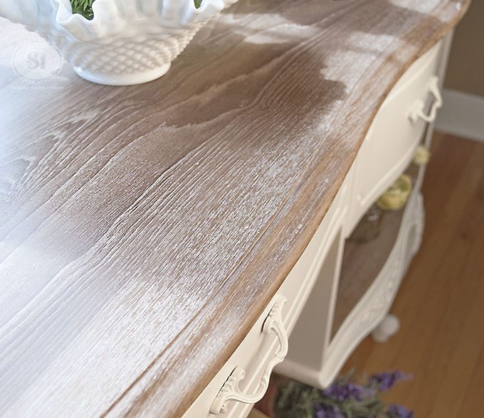 Annie Sloan White Waxed Dresser Top - Limed Wood