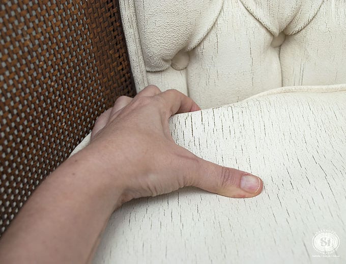 velvet-cushion-painted-fabric-medium