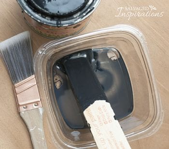 Mixing Black Wash for Wood Furniture 2-1 Ratio