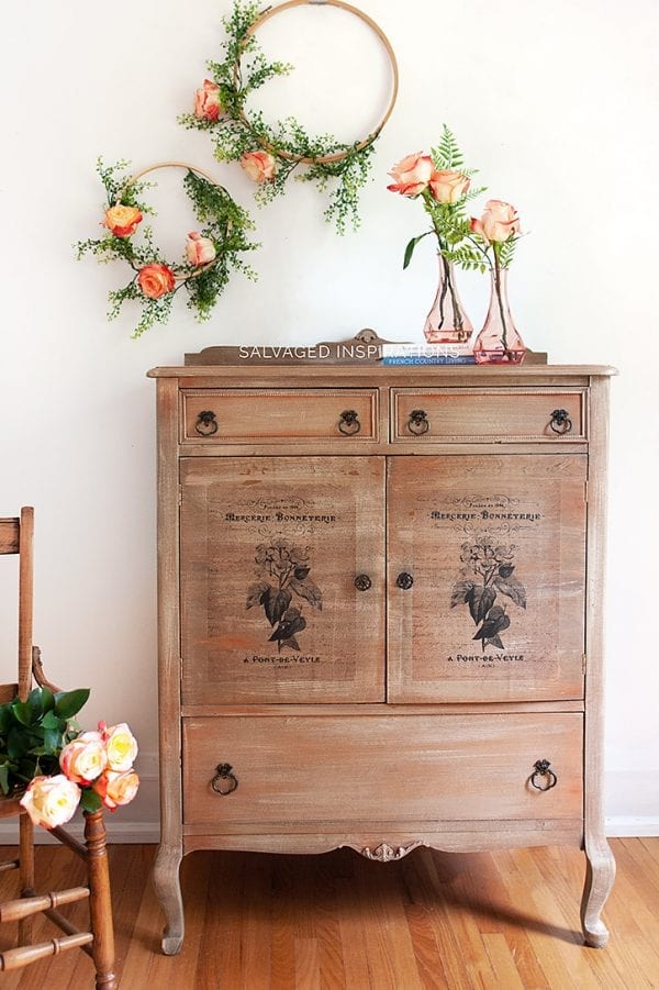 Painting With Powder | Roadside Makeover - Salvaged Inspirations
