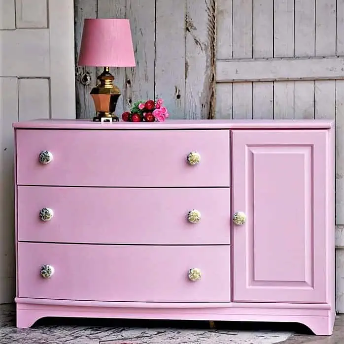 paint-bedroom-furniture-pink PETTICOAT JUNKTION