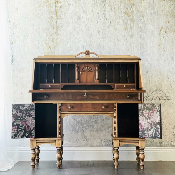 27 GORGEOUS DESK MAKEOVER IDEAS - Salvaged Inspirations