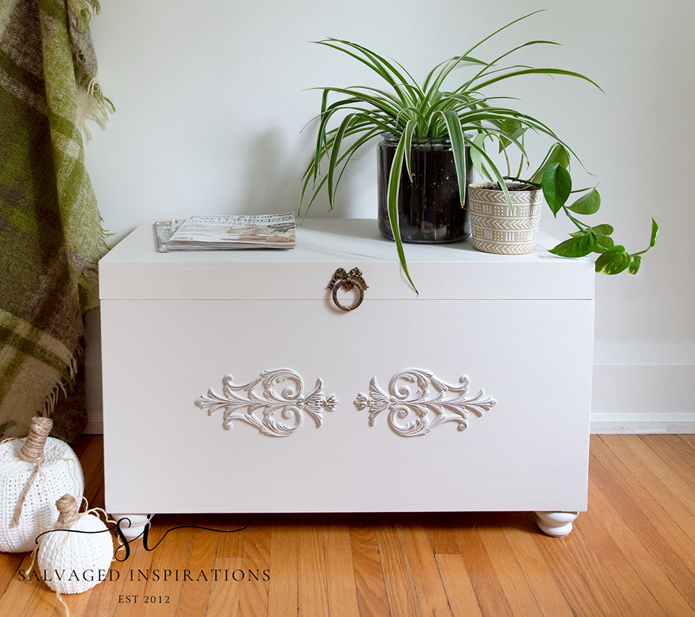 Blanket Box in Chantilly IG