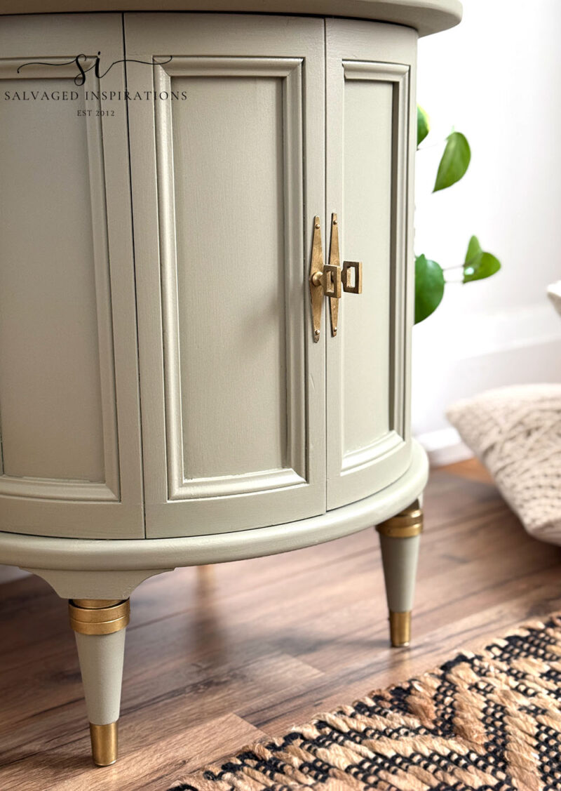 Side View Of Drum Table Hardware