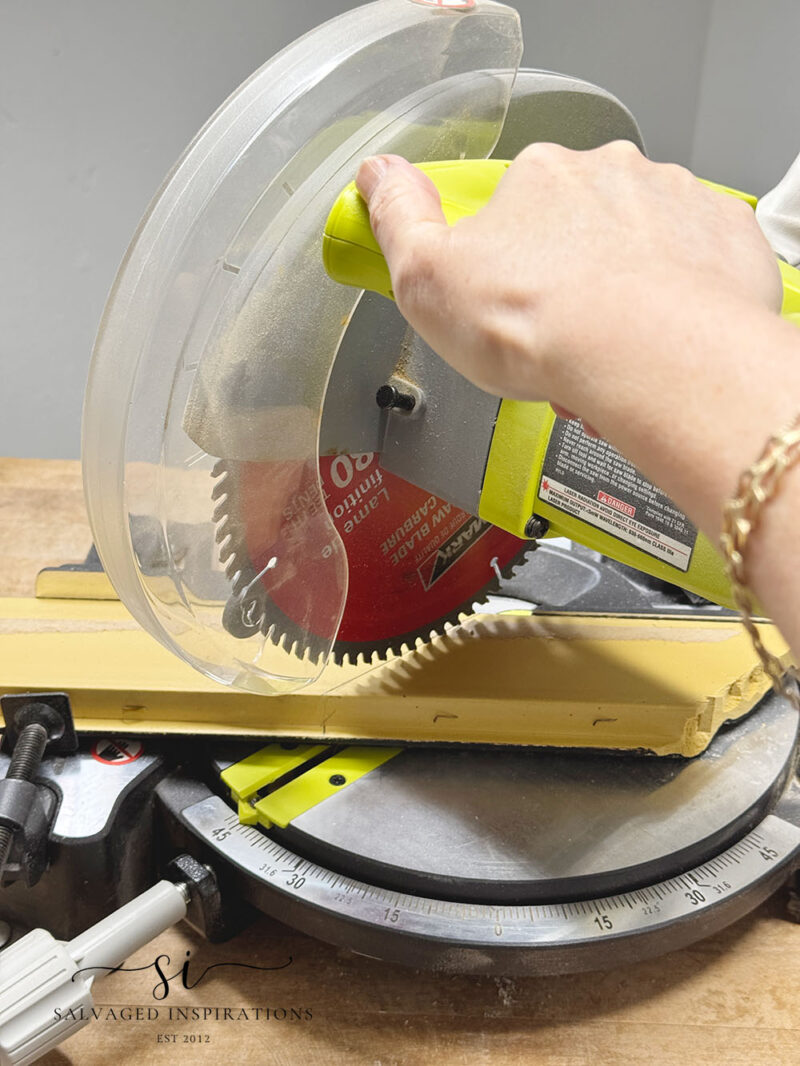Mitre Saw the Angles on Frame