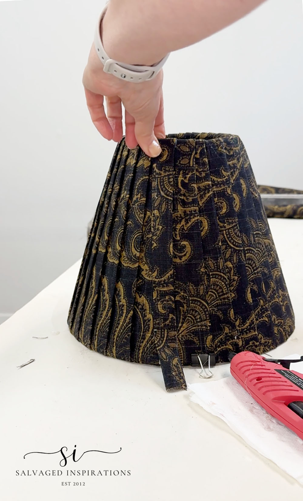 Adding Last Fabric Pleat Onto Lampshade