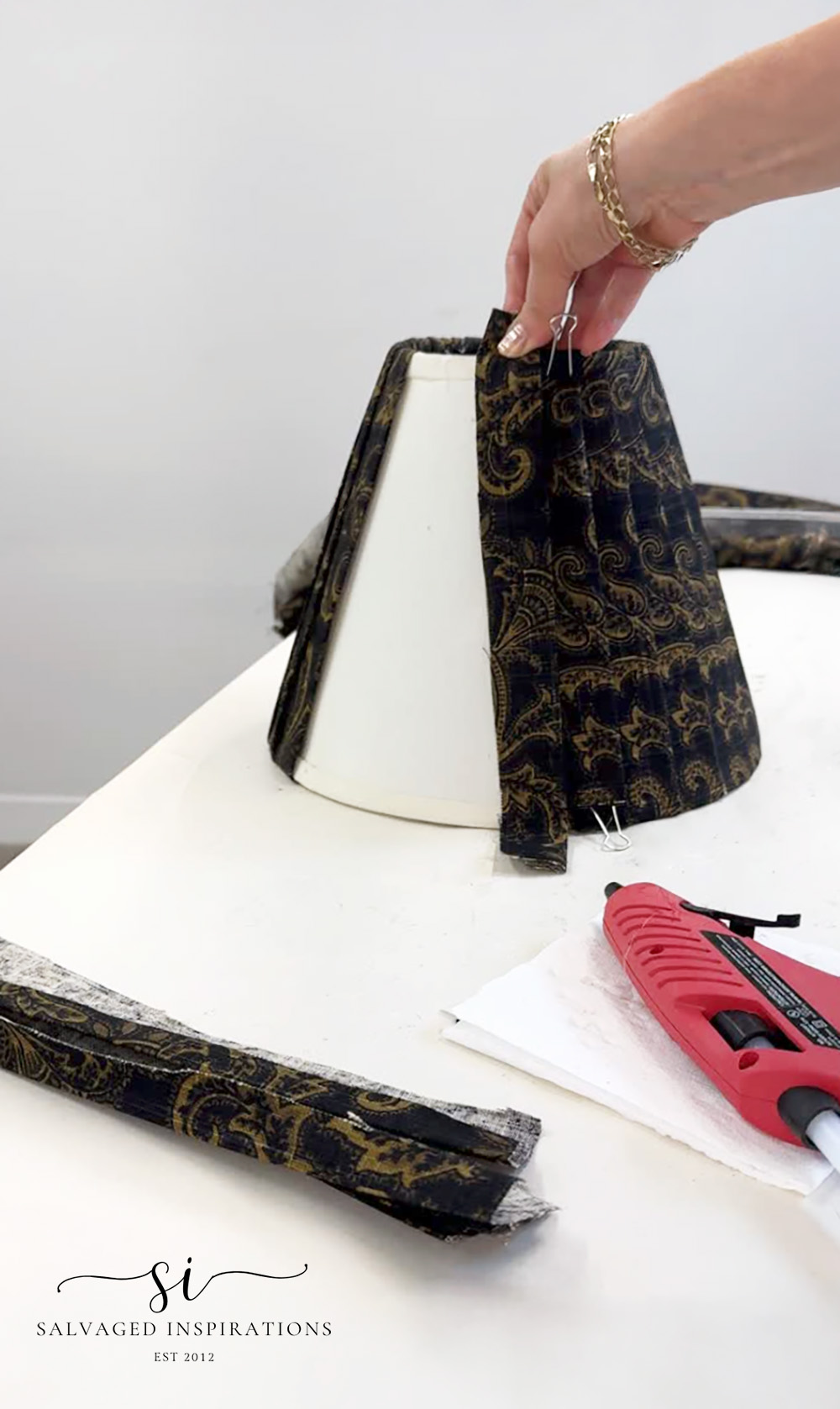 No Sew Custom Pleated Lampshades DIY