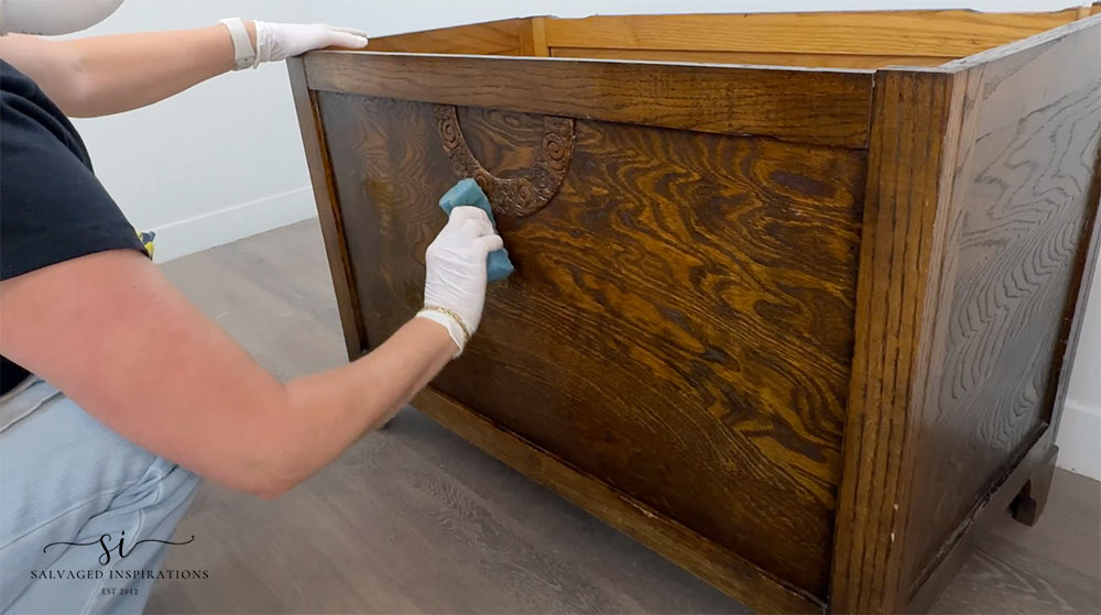 Cleaning A Thrift Store Blanket Box